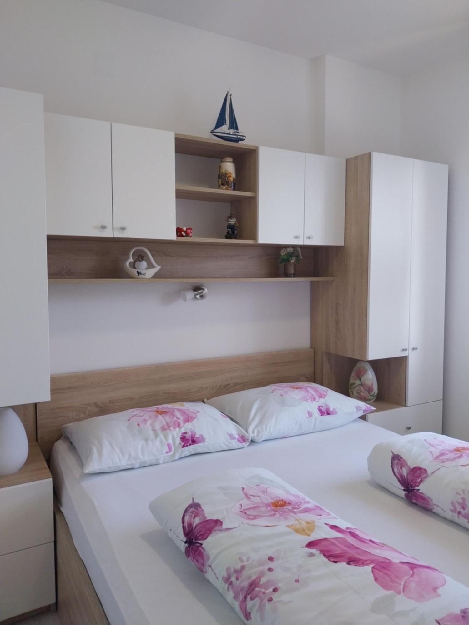 נייביצה Guest House Lavanda 4 מראה חיצוני תמונה